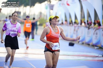 BINH DUONG NEW CITY HALF MARATHON 2024 - Ảnh #1762141