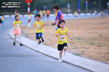 BINH DUONG NEW CITY HALF MARATHON 2024 - Ảnh #1726451