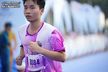 BINH DUONG NEW CITY HALF MARATHON 2024 - Ảnh #1763222