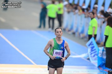 BINH DUONG NEW CITY HALF MARATHON 2024 - Ảnh #1738944