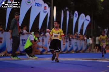 BINH DUONG NEW CITY HALF MARATHON 2024 - Ảnh #1729247