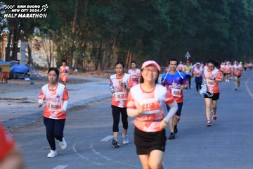 BINH DUONG NEW CITY HALF MARATHON 2024 - Ảnh #1772073