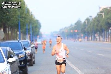 BINH DUONG NEW CITY HALF MARATHON 2024 - Ảnh #1739616