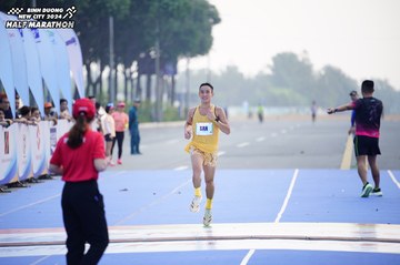 BINH DUONG NEW CITY HALF MARATHON 2024 - Ảnh #1772349