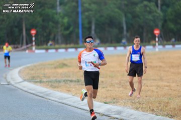 BINH DUONG NEW CITY HALF MARATHON 2024 - Ảnh #1735321
