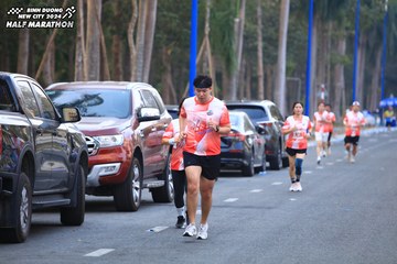 BINH DUONG NEW CITY HALF MARATHON 2024 - Ảnh #1756190