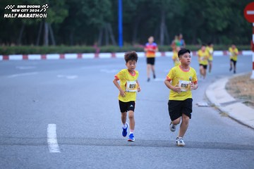 BINH DUONG NEW CITY HALF MARATHON 2024 - Ảnh #1726283