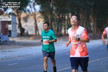 BINH DUONG NEW CITY HALF MARATHON 2024 - Ảnh #1750490
