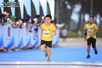 BINH DUONG NEW CITY HALF MARATHON 2024 - Ảnh #1728950