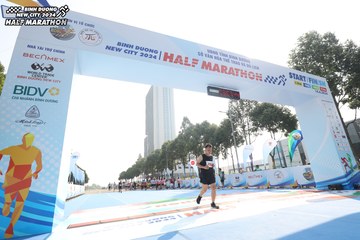 BINH DUONG NEW CITY HALF MARATHON 2024 - Ảnh #1819185