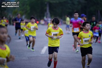 BINH DUONG NEW CITY HALF MARATHON 2024 - Ảnh #1724596