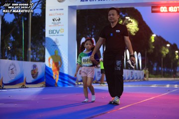 BINH DUONG NEW CITY HALF MARATHON 2024 - Ảnh #1729359