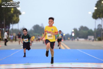 BINH DUONG NEW CITY HALF MARATHON 2024 - Ảnh #1727557