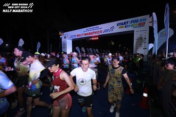 BINH DUONG NEW CITY HALF MARATHON 2024 - Ảnh #1737804