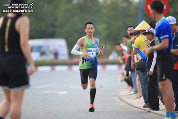 BINH DUONG NEW CITY HALF MARATHON 2024 - Ảnh #1736875