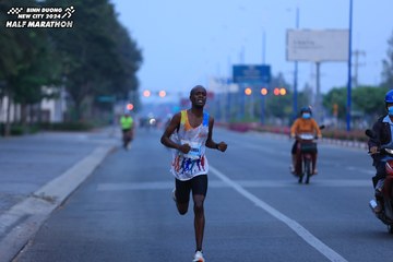 BINH DUONG NEW CITY HALF MARATHON 2024 - Ảnh #1763973