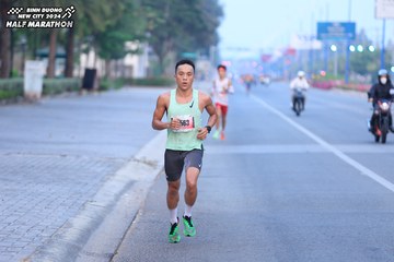 BINH DUONG NEW CITY HALF MARATHON 2024 - Ảnh #1765126