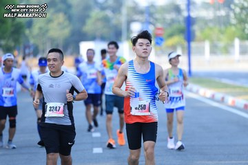 BINH DUONG NEW CITY HALF MARATHON 2024 - Ảnh #1770425