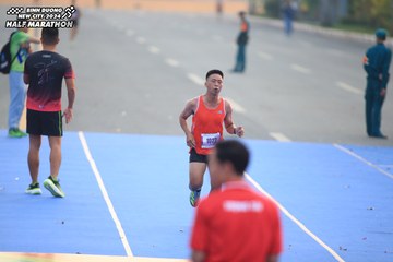 BINH DUONG NEW CITY HALF MARATHON 2024 - Ảnh #1738876