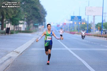 BINH DUONG NEW CITY HALF MARATHON 2024 - Ảnh #1765358