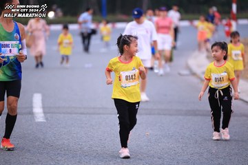BINH DUONG NEW CITY HALF MARATHON 2024 - Ảnh #1727038