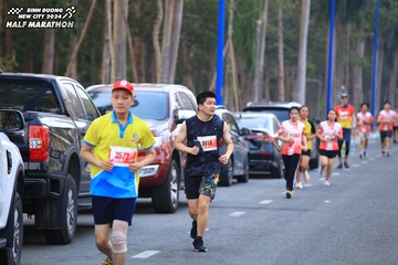 BINH DUONG NEW CITY HALF MARATHON 2024 - Ảnh #1756234