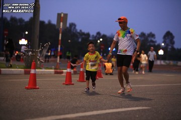 BINH DUONG NEW CITY HALF MARATHON 2024 - Ảnh #1728488