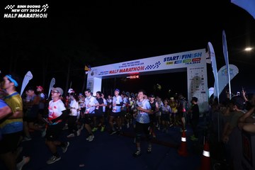 BINH DUONG NEW CITY HALF MARATHON 2024 - Ảnh #1737820