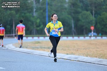 BINH DUONG NEW CITY HALF MARATHON 2024 - Ảnh #1736127
