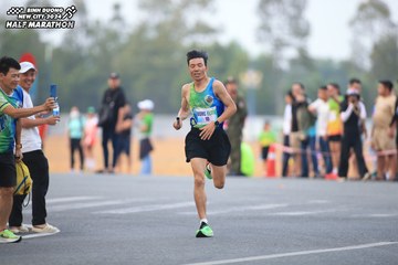 BINH DUONG NEW CITY HALF MARATHON 2024 - Ảnh #1736986