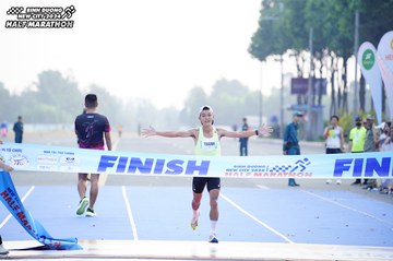 BINH DUONG NEW CITY HALF MARATHON 2024 - Ảnh #1771352