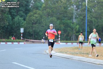 BINH DUONG NEW CITY HALF MARATHON 2024 - Ảnh #1735762