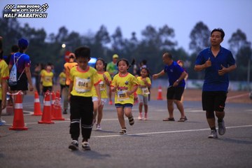 BINH DUONG NEW CITY HALF MARATHON 2024 - Ảnh #1728214