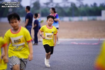 BINH DUONG NEW CITY HALF MARATHON 2024 - Ảnh #1725552
