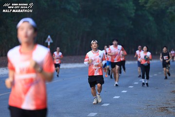 BINH DUONG NEW CITY HALF MARATHON 2024 - Ảnh #1750072