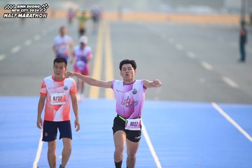 BINH DUONG NEW CITY HALF MARATHON 2024 - Ảnh #1740876