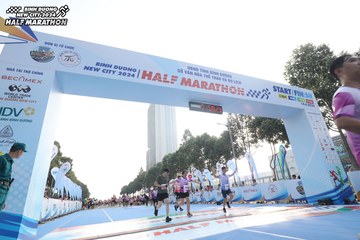BINH DUONG NEW CITY HALF MARATHON 2024 - Ảnh #1821729