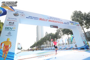 BINH DUONG NEW CITY HALF MARATHON 2024 - Ảnh #1818858