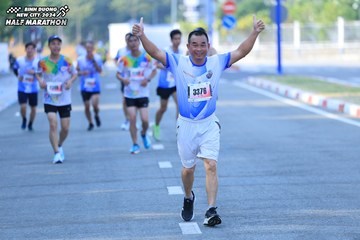 BINH DUONG NEW CITY HALF MARATHON 2024 - Ảnh #1770813
