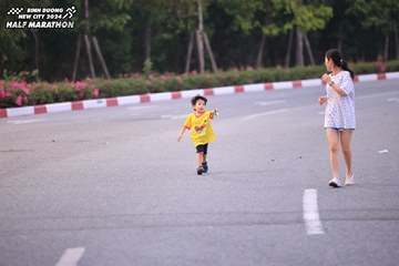 BINH DUONG NEW CITY HALF MARATHON 2024 - Ảnh #1727253