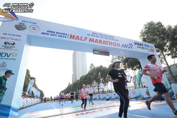 BINH DUONG NEW CITY HALF MARATHON 2024 - Ảnh #1821675