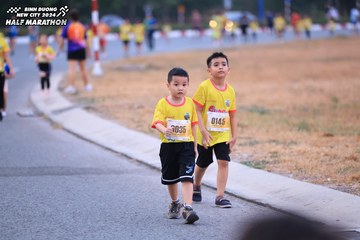 BINH DUONG NEW CITY HALF MARATHON 2024 - Ảnh #1726811