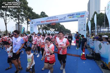 BINH DUONG NEW CITY HALF MARATHON 2024 - Ảnh #1738216