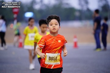 BINH DUONG NEW CITY HALF MARATHON 2024 - Ảnh #1725529