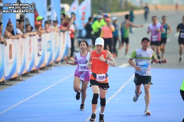 BINH DUONG NEW CITY HALF MARATHON 2024 - Ảnh #1739714