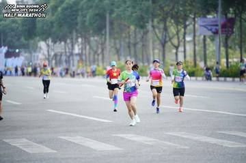 BINH DUONG NEW CITY HALF MARATHON 2024 - Ảnh #1729815
