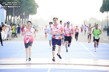 BINH DUONG NEW CITY HALF MARATHON 2024 - Ảnh #1759448