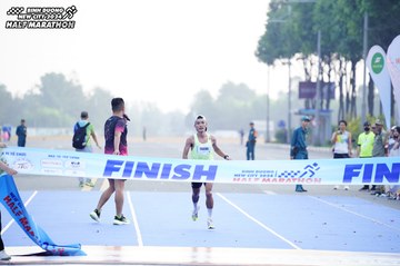 BINH DUONG NEW CITY HALF MARATHON 2024 - Ảnh #1771284