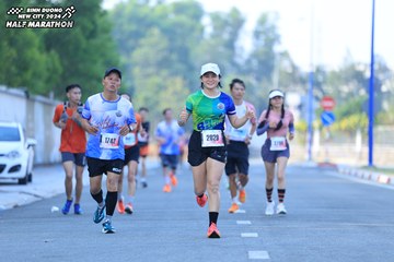 BINH DUONG NEW CITY HALF MARATHON 2024 - Ảnh #1766453