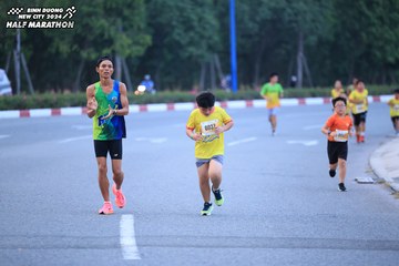 BINH DUONG NEW CITY HALF MARATHON 2024 - Ảnh #1726330
